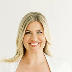 Nikki Vrba, Broker